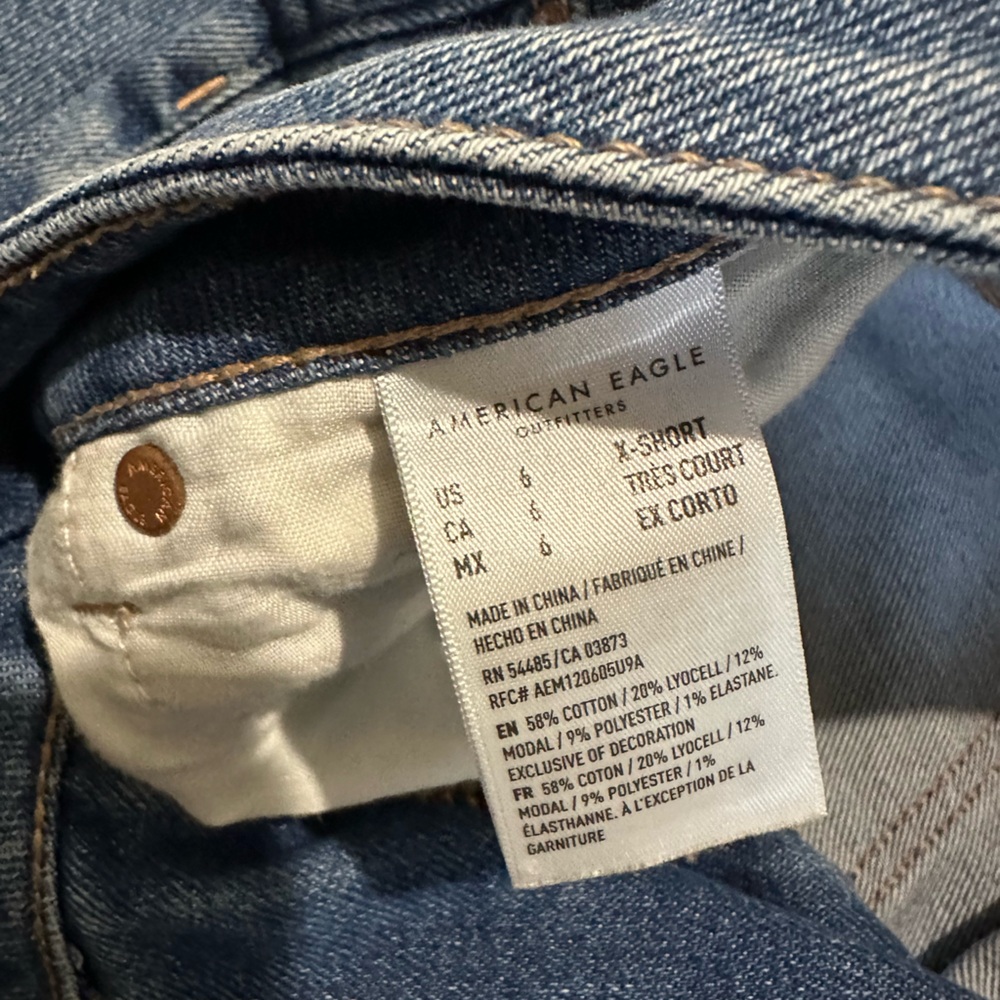 American Eagle Outfitters Women's Jeans - Dark and Light Blue 2pair bundle - Picture 5 of 15
